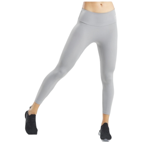 Gymshark Gray Leggings for Ultimate Comfort - Picture 2 of 14